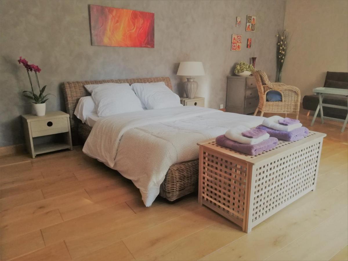 La Goutadou Bed & Breakfast Cabannes Dış mekan fotoğraf