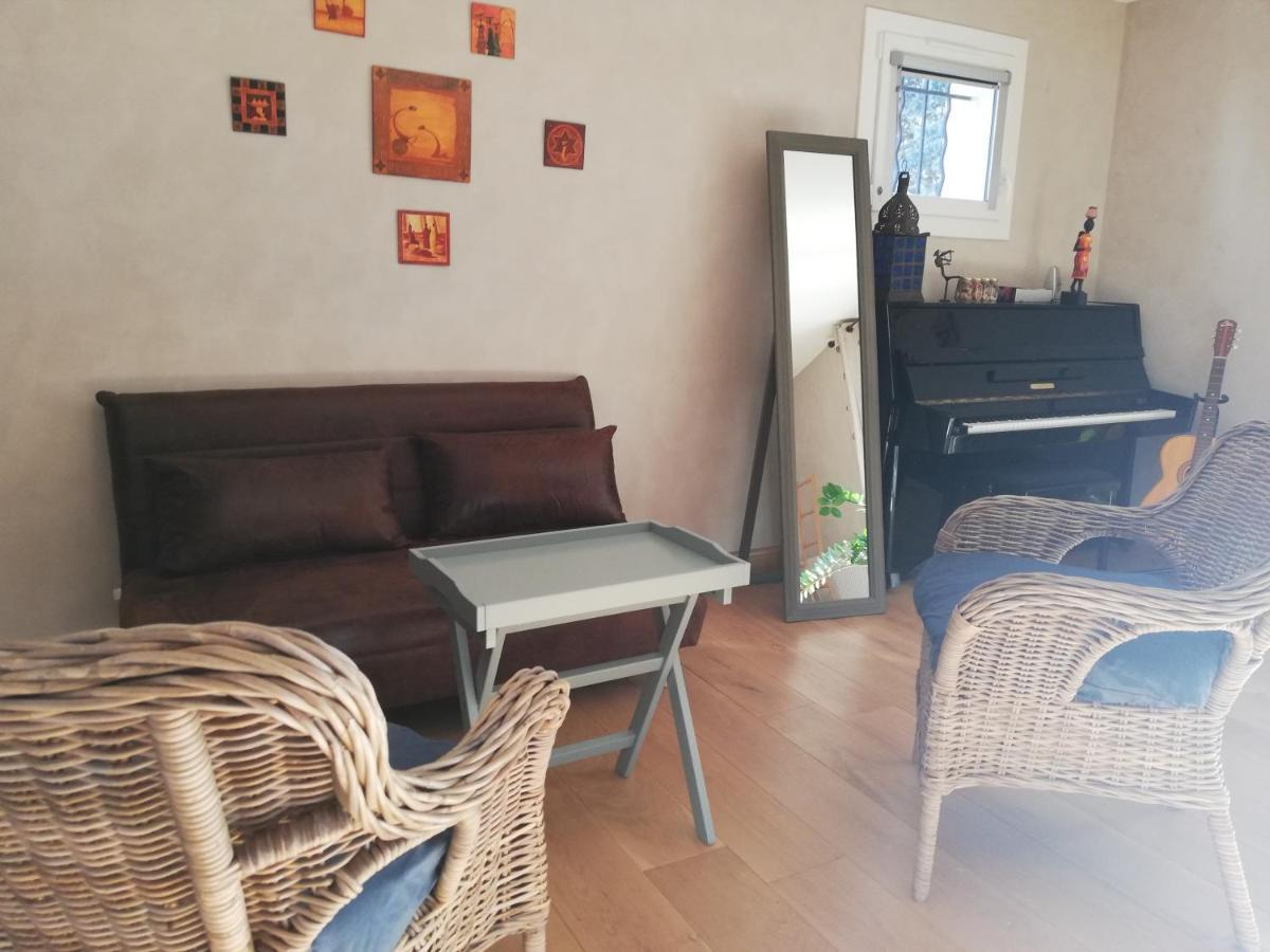 La Goutadou Bed & Breakfast Cabannes Dış mekan fotoğraf