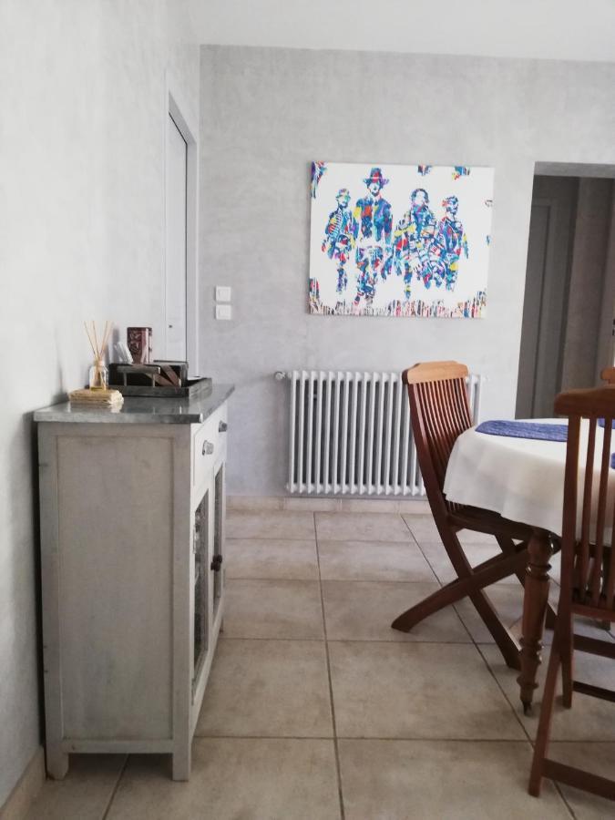 La Goutadou Bed & Breakfast Cabannes Dış mekan fotoğraf