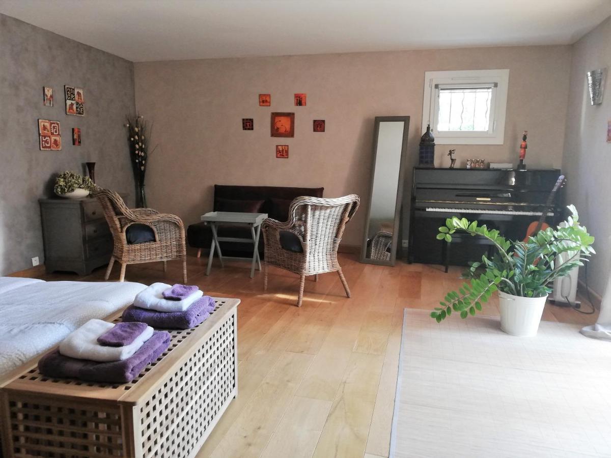 La Goutadou Bed & Breakfast Cabannes Dış mekan fotoğraf